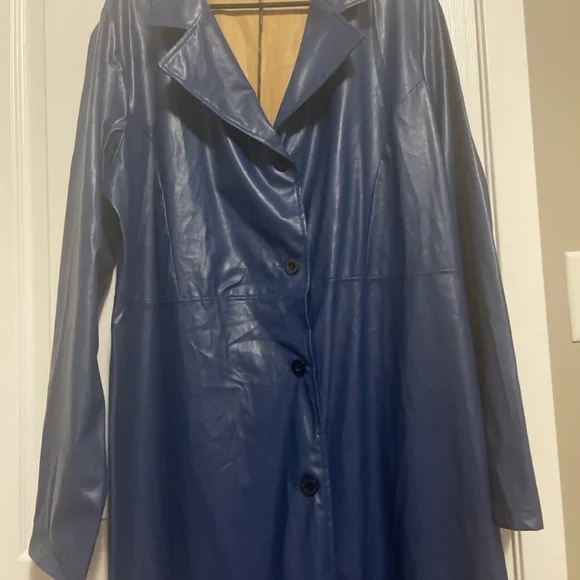 Leather trench coat - Picture 4 of 4